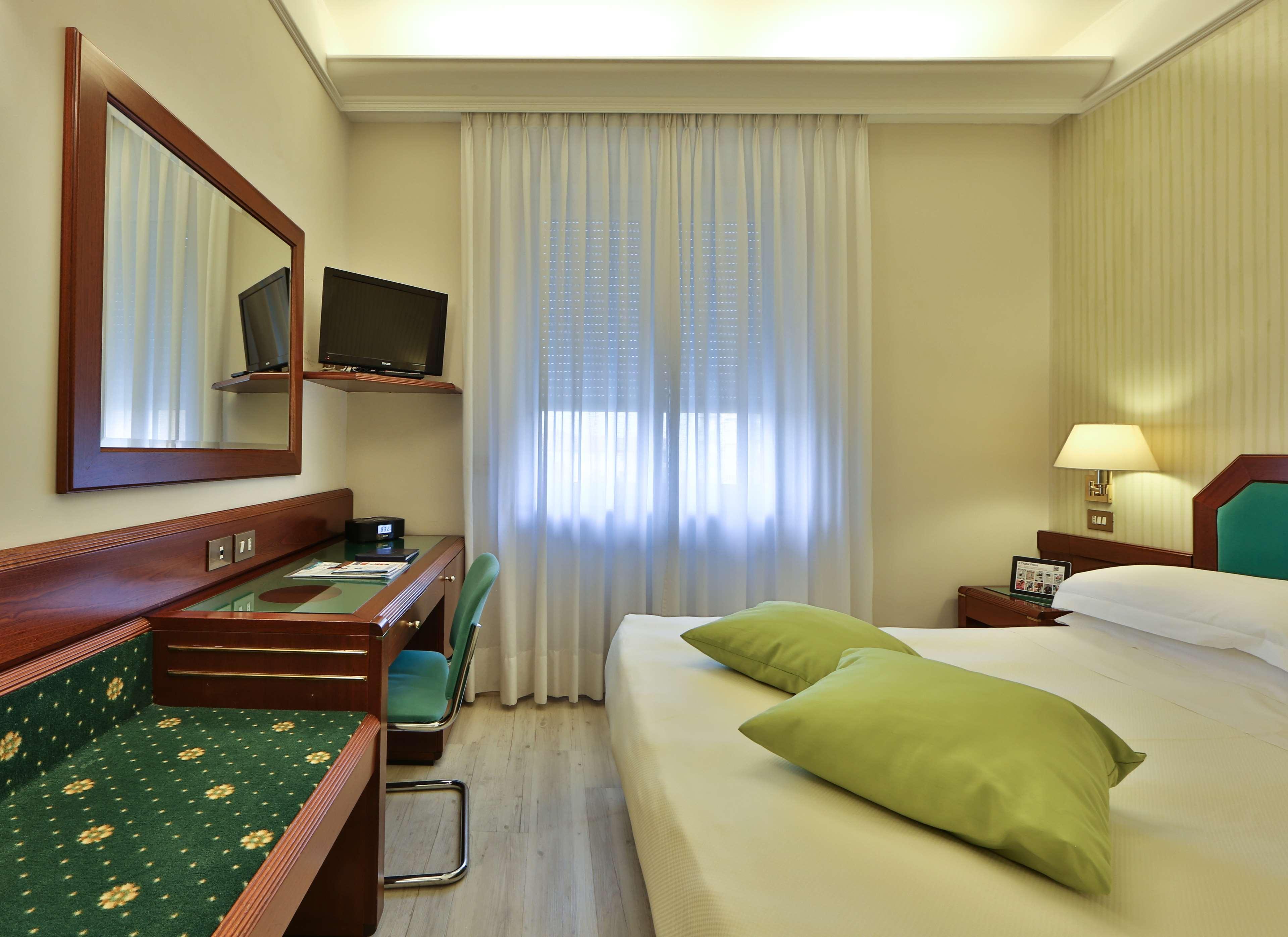 Astoria Sure Collection By Western 3* Milano